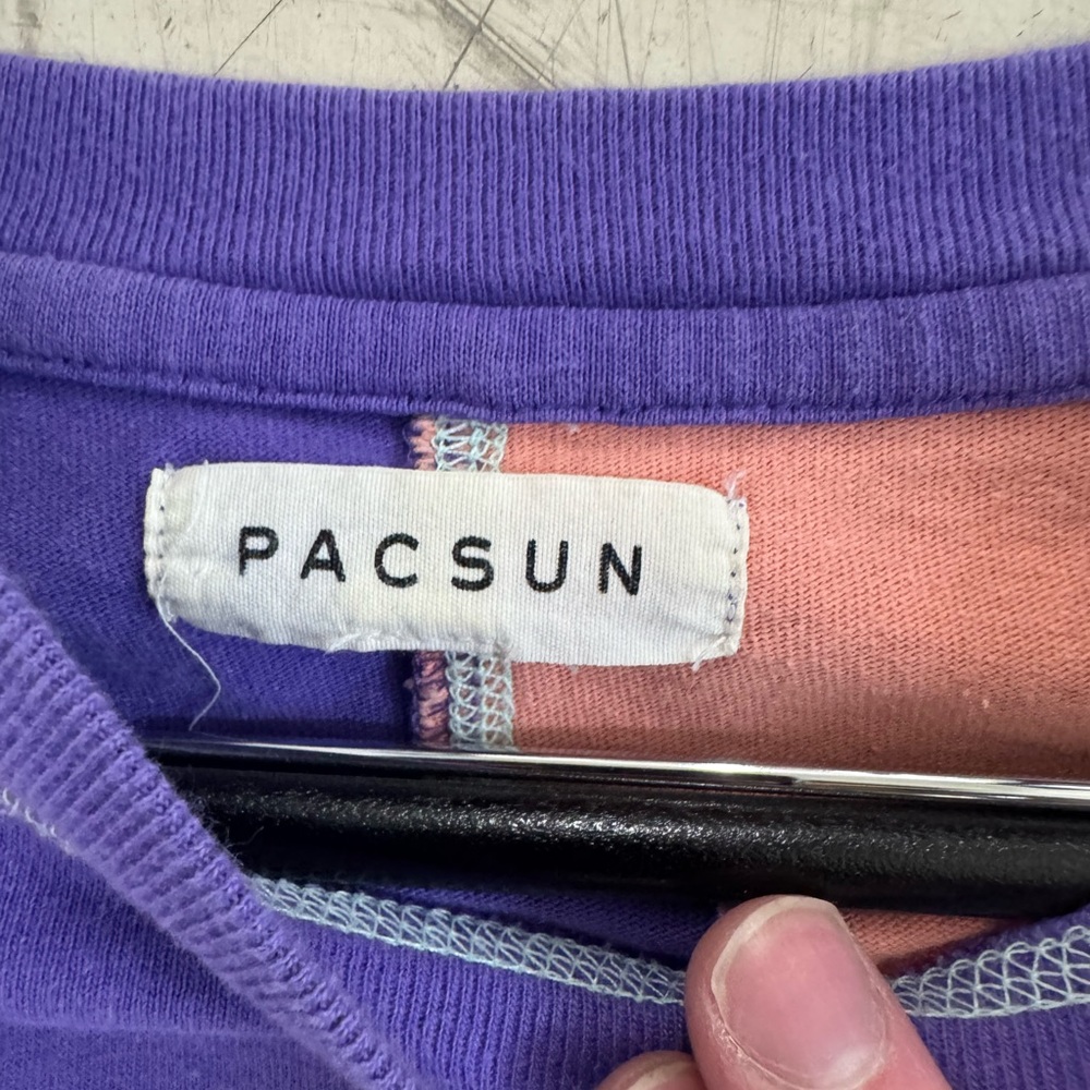 PacSun T-Shirt - Picture 2 of 5